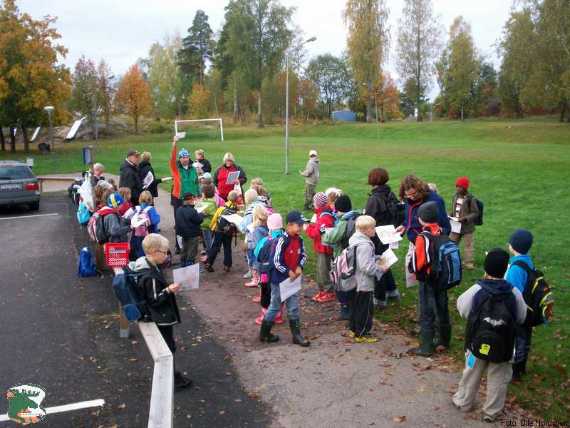 En av grupperna när hela Södra skolan hade orientering 2-4/10-07